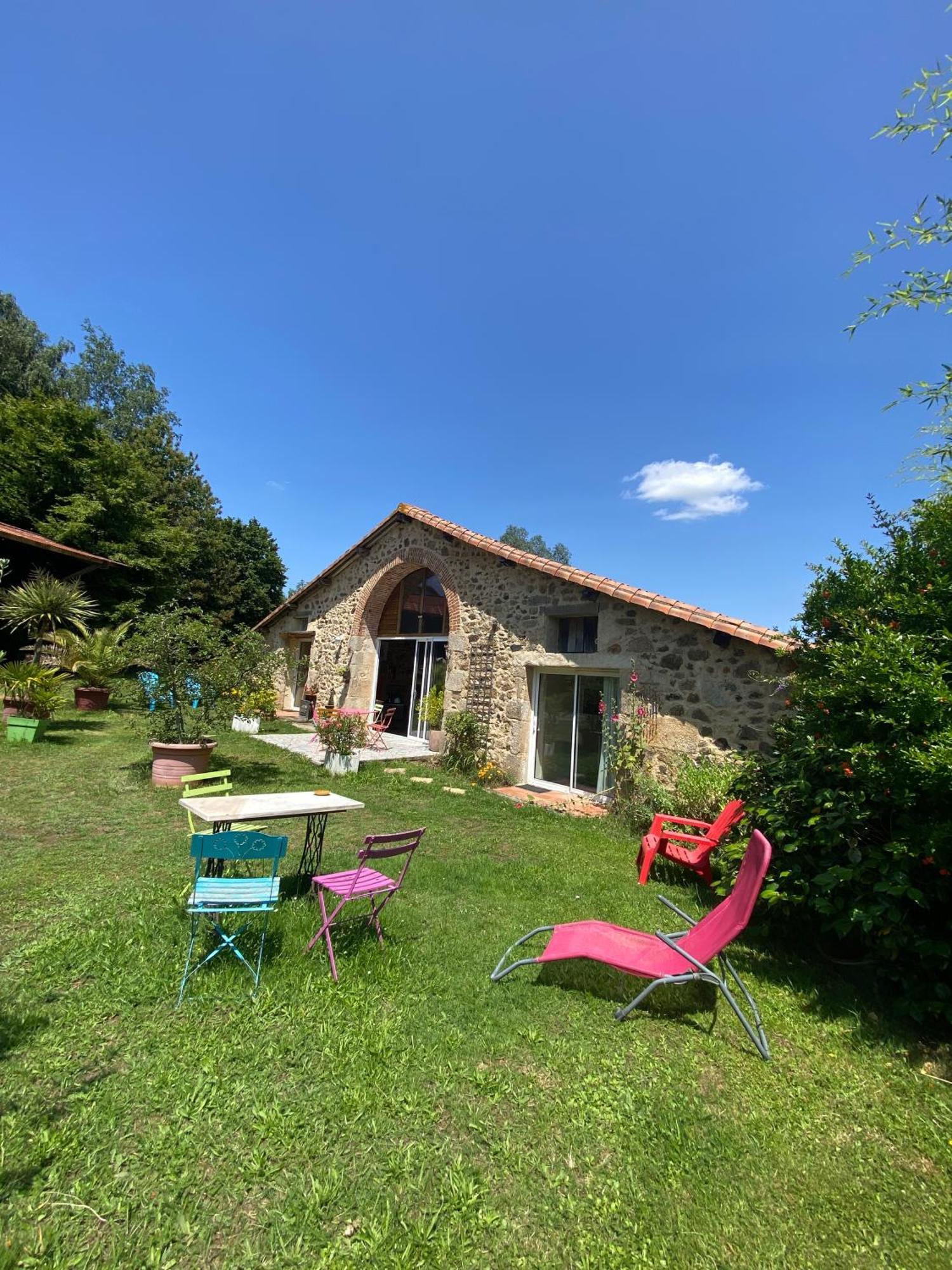 Bed and Breakfast La Frapperie La Pommeraie-sur-Sevre Екстер'єр фото