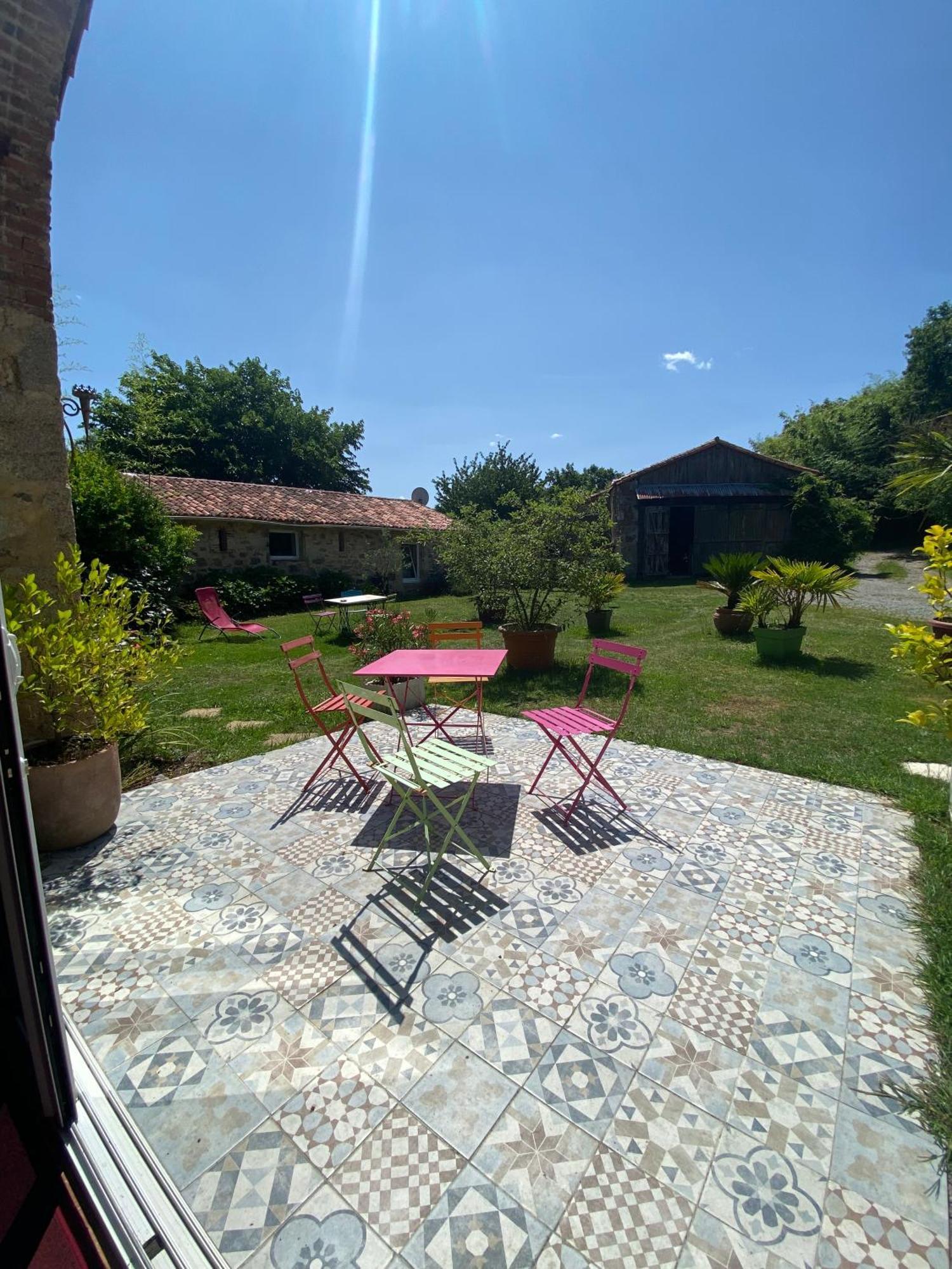 Bed and Breakfast La Frapperie La Pommeraie-sur-Sevre Екстер'єр фото